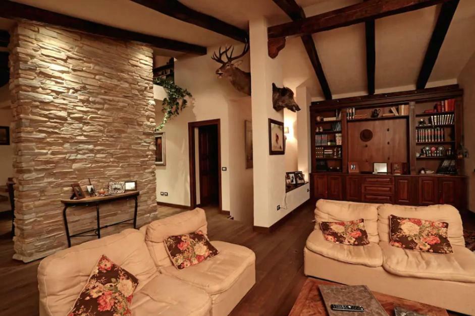 I Lari Castel Del Monte Bed & Breakfast Castel Del Monte  Ngoại thất bức ảnh